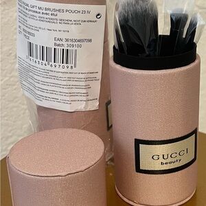 Beauty Brush Set in Soft Pink